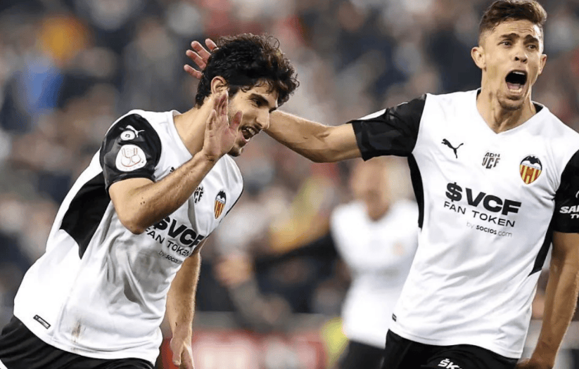 西甲比赛中出现多次精彩远射，技艺精湛