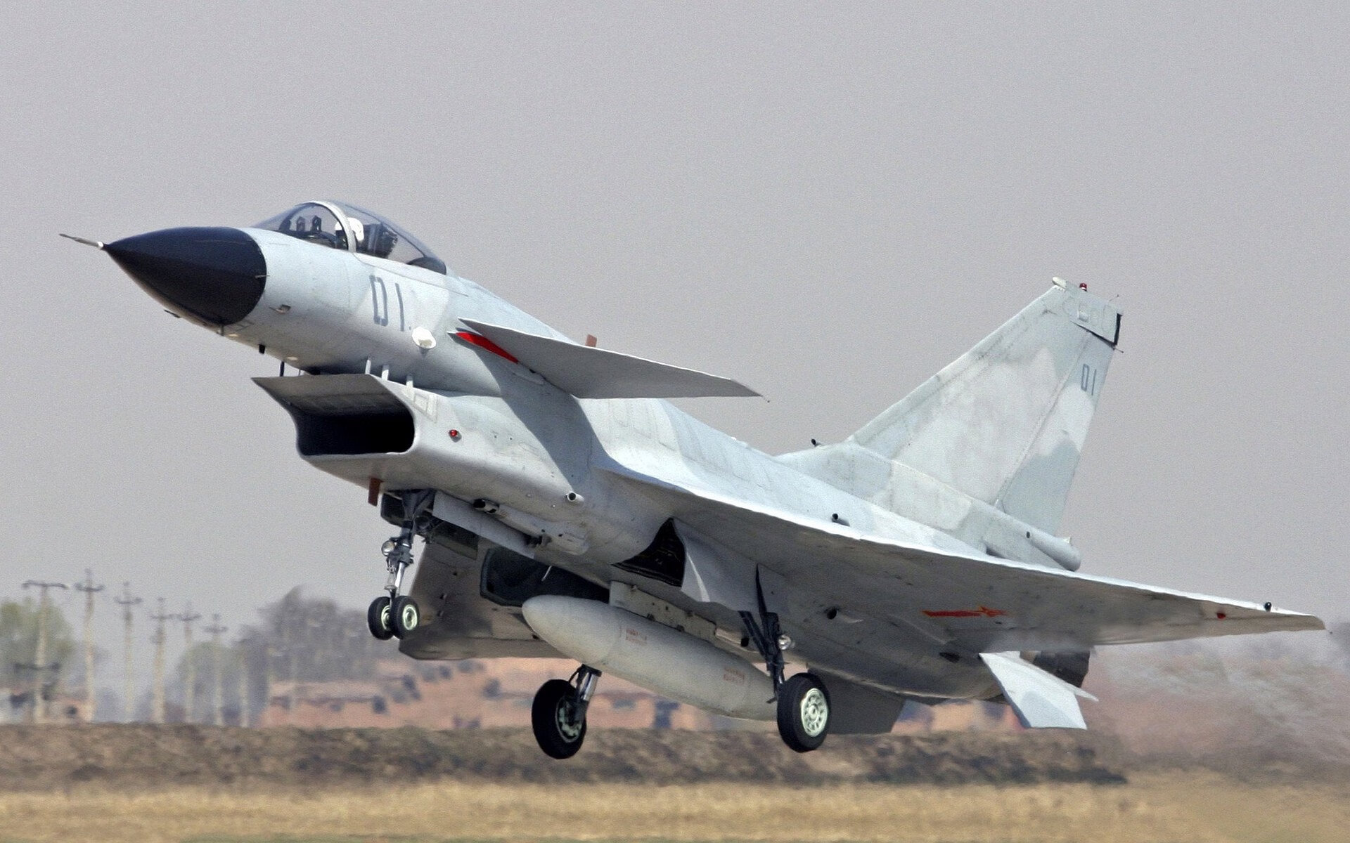 “农村足球振兴计划全面启动，普及基层足球运动”，乡村足球俱乐部