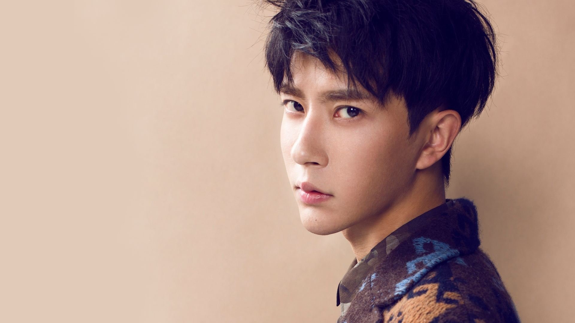 开云官方网页登录-中国足球裁判比赛录像复核全面普及，提升判罚公正性，国内足球裁判