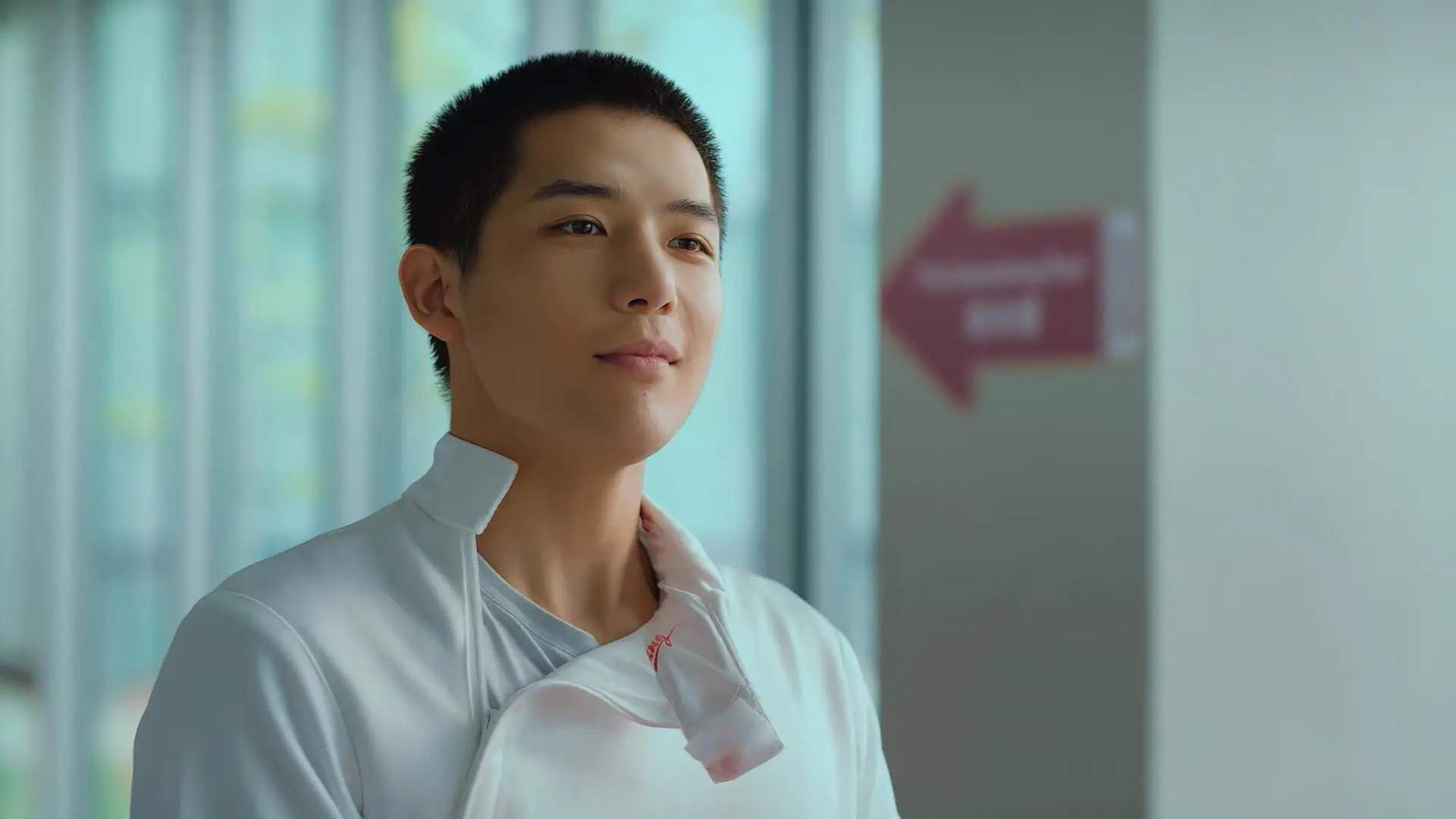 城市灯光水上摩托，青春夜色的极速追逐，水上灯光秀图片